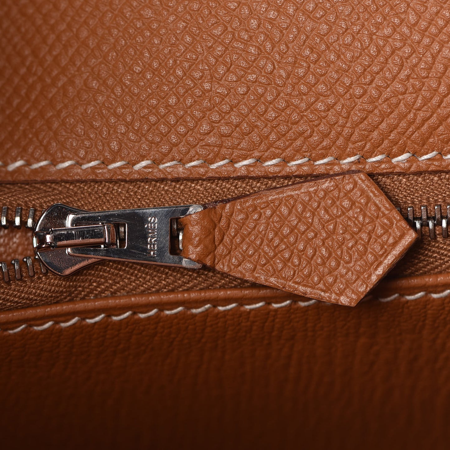 Epsom Kelly Sellier 28 Gold