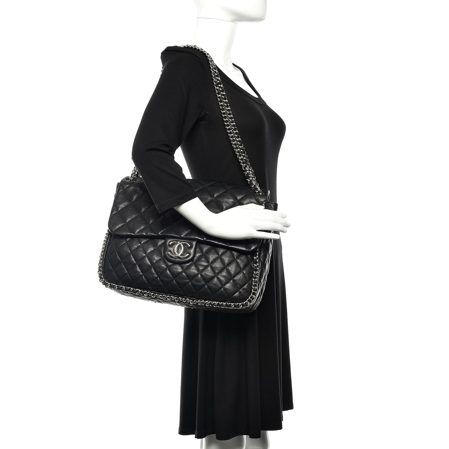 Washed Lambskin Quilted Maxi Chain Around Flap Black