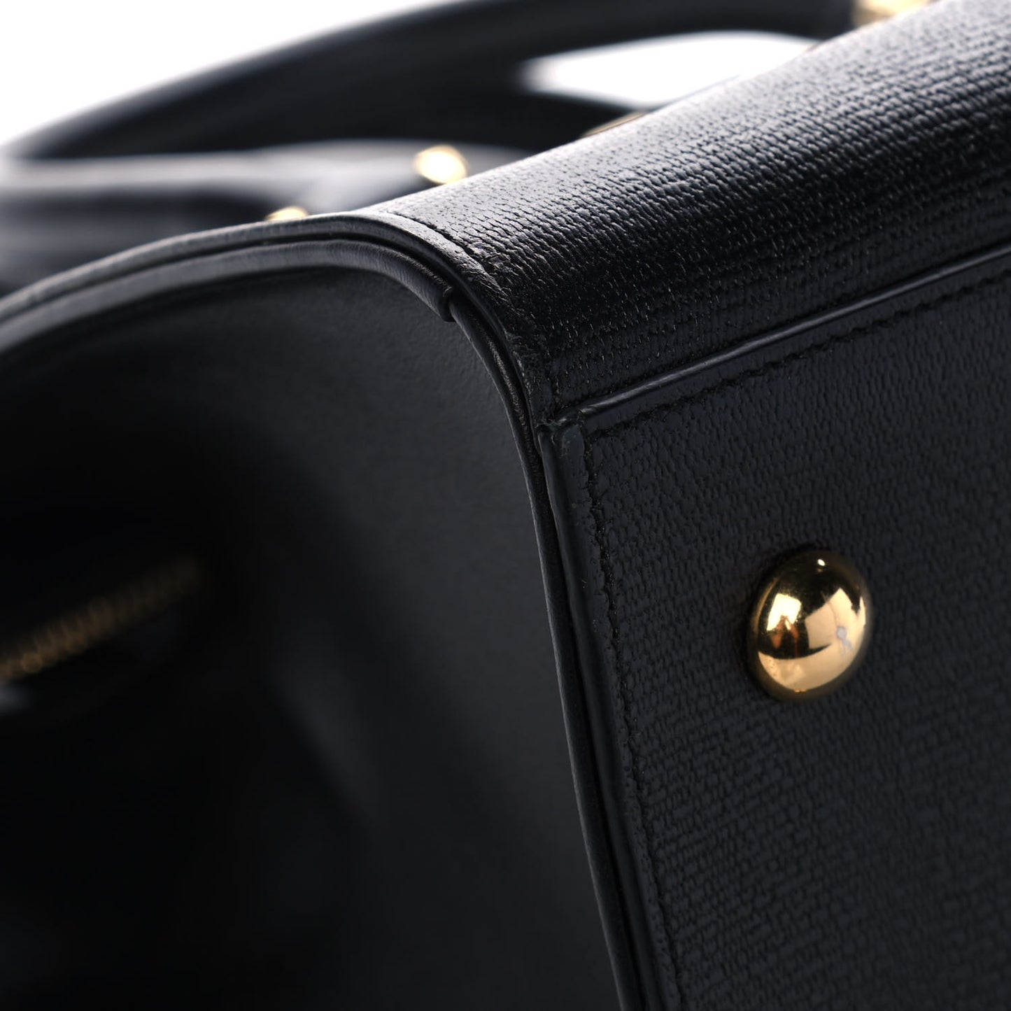 Textured Calfskin Medium Classic Y Cabas Black