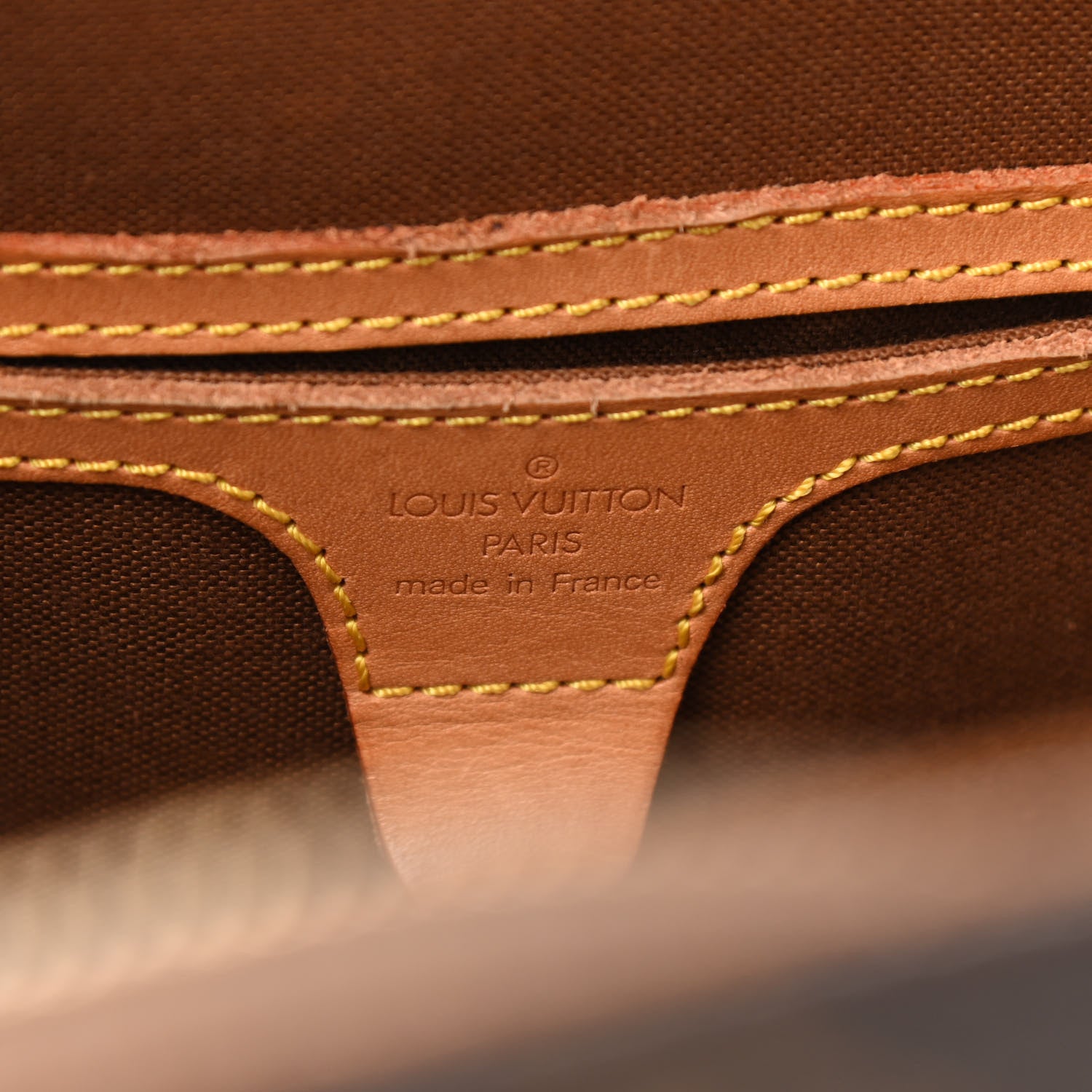 Louis Vuitton Monogram Ellipse MM 6 of 14