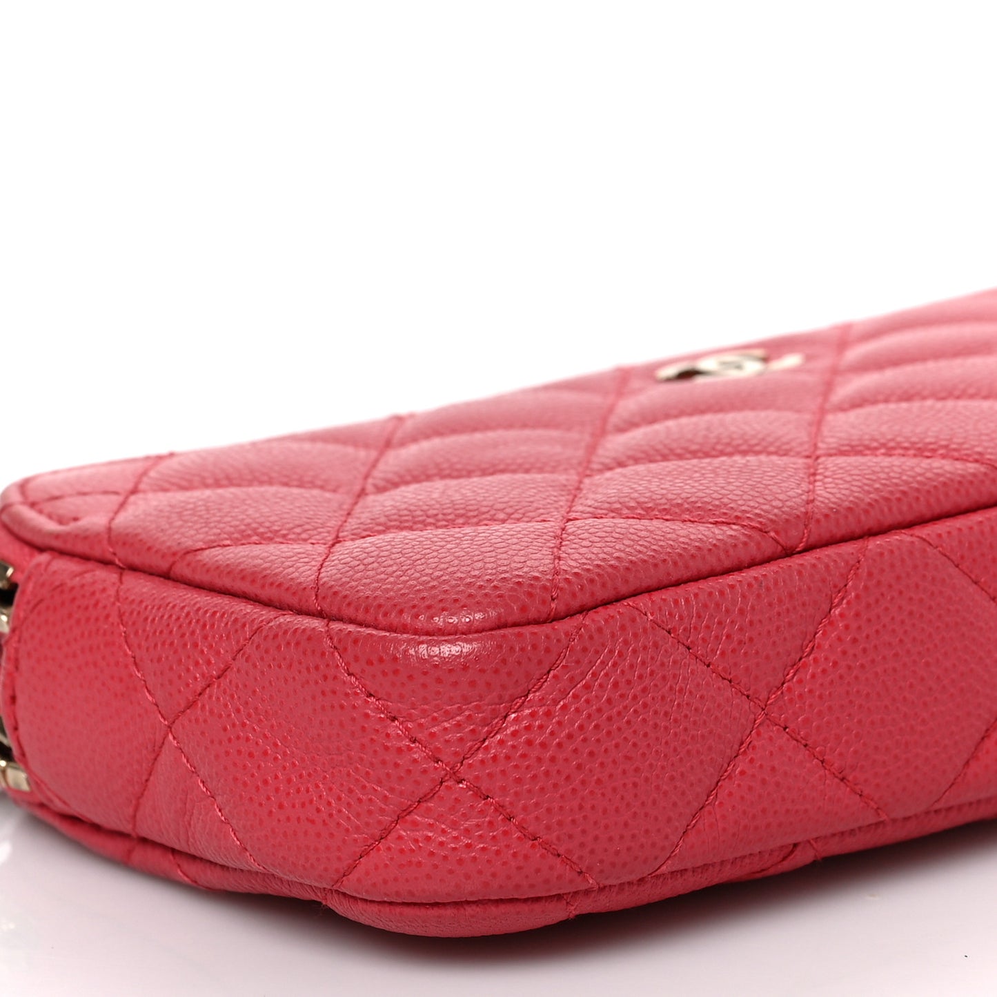 Caviar Quilted Small Clutch With Chain Pink