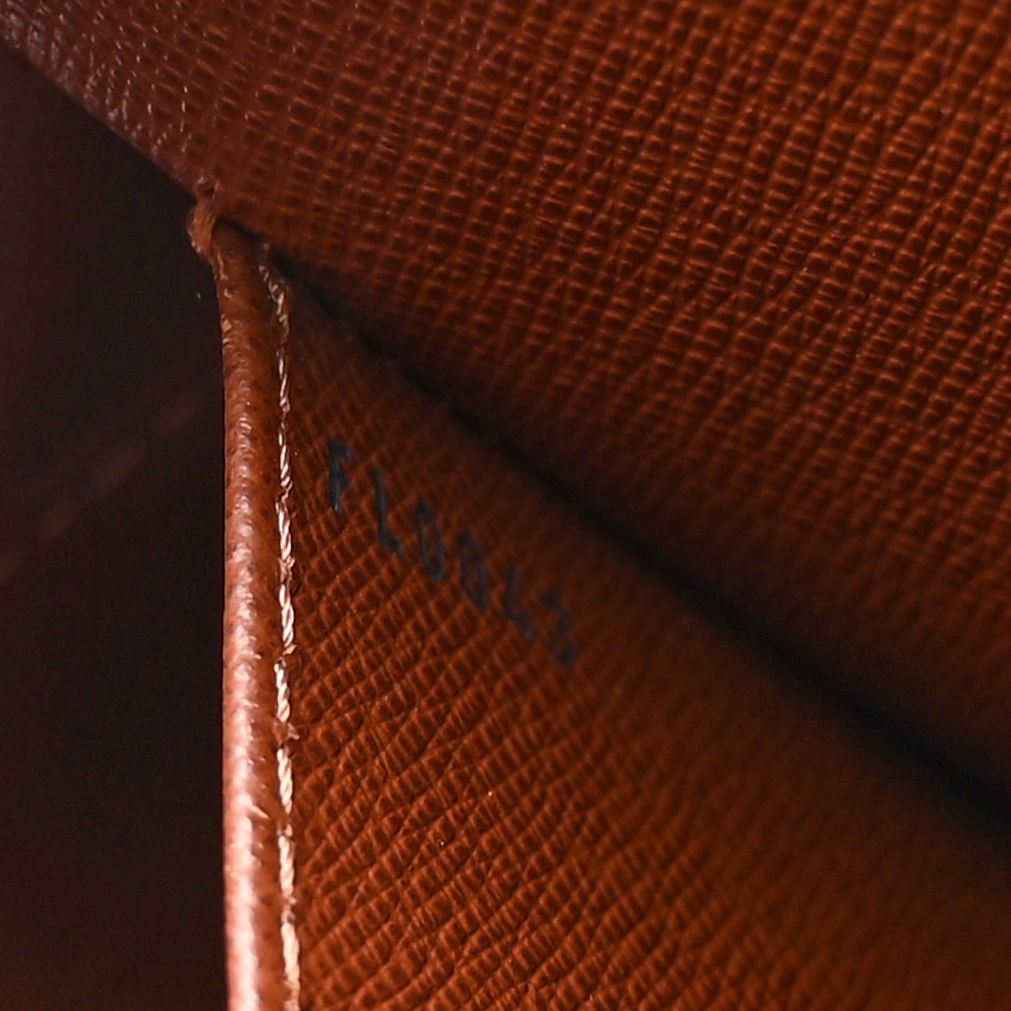 Monogram Cite MM