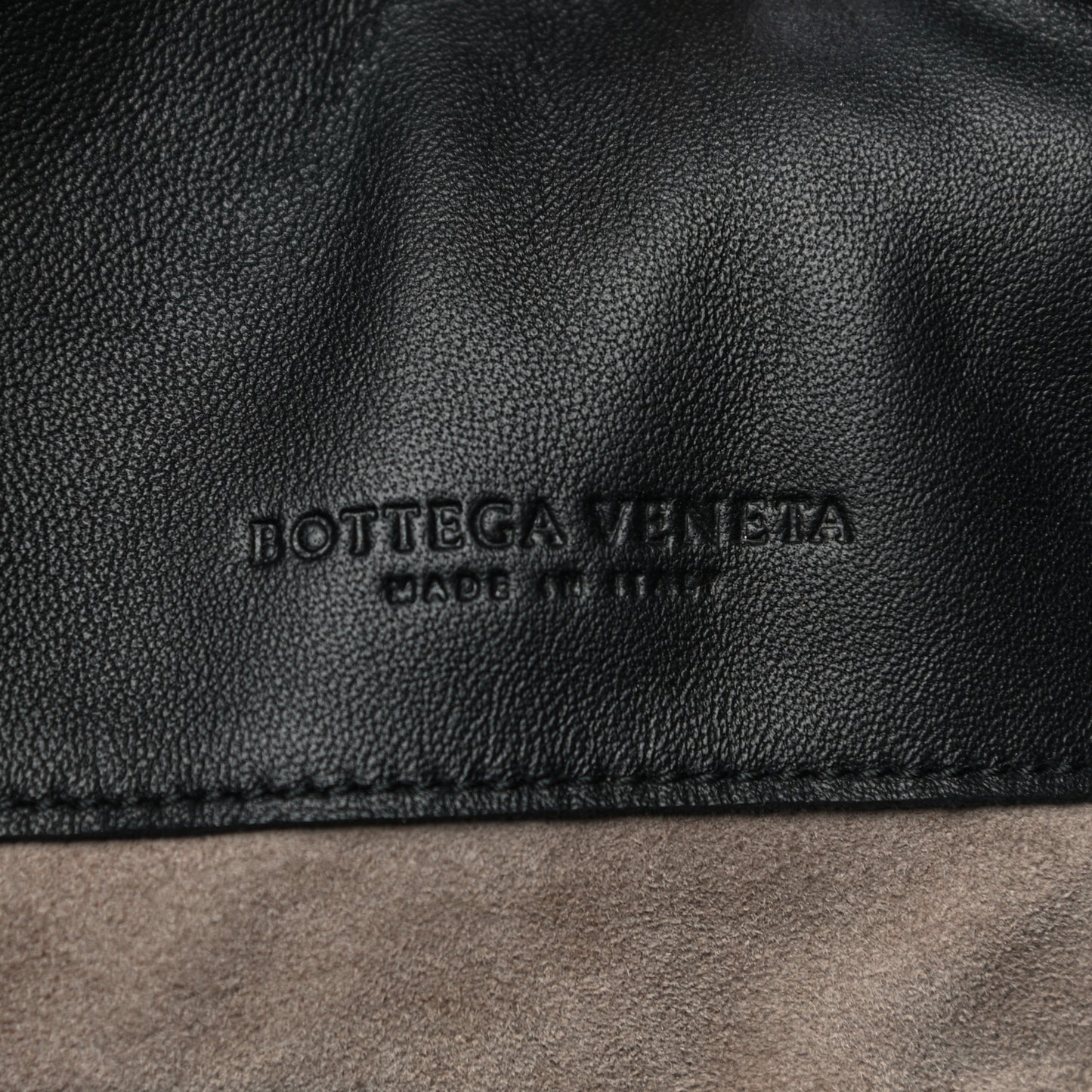 Nappa Intrecciato Small Loop Black