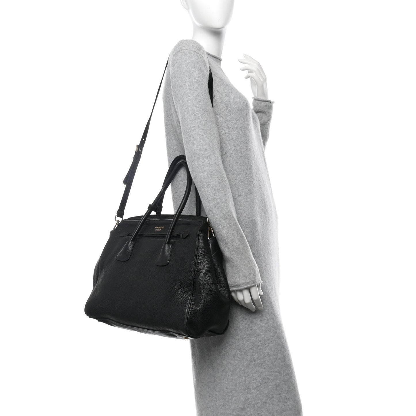 Vitello Daino Tote Black