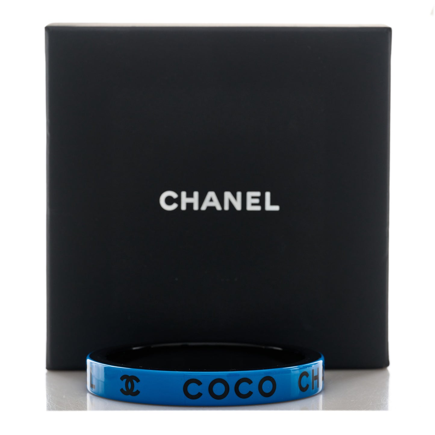 Resin Logo Bangle Bracelet Blue Black