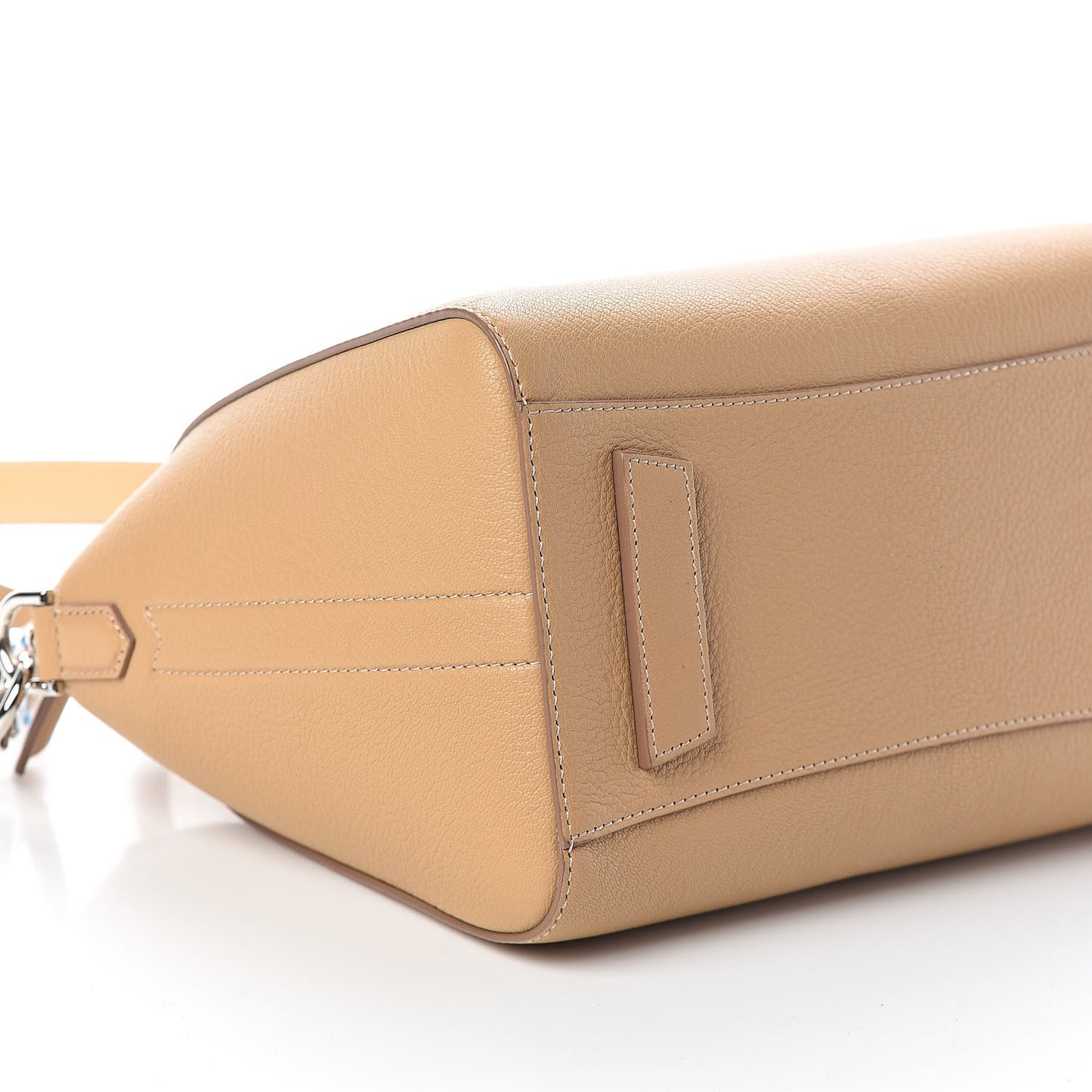 Sugar Goatskin Small Antigona Nude