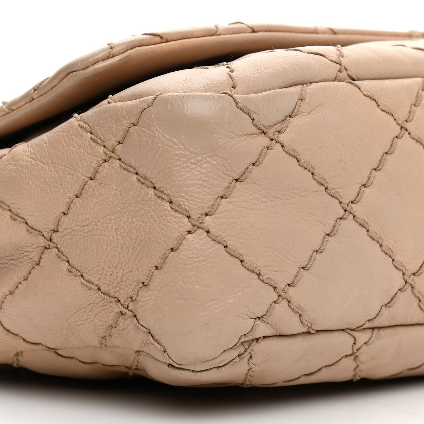 Grained Calfskin Medium Natural Beauty Flap Beige
