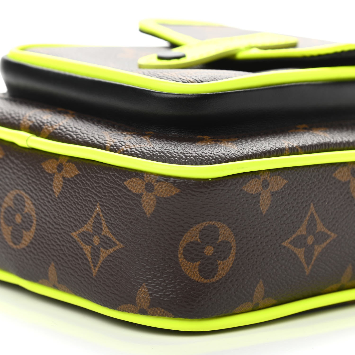 Louis Vuitton Monogram Macassar Christopher Wearable Wallet Fluorescent Yellow 10 of 16