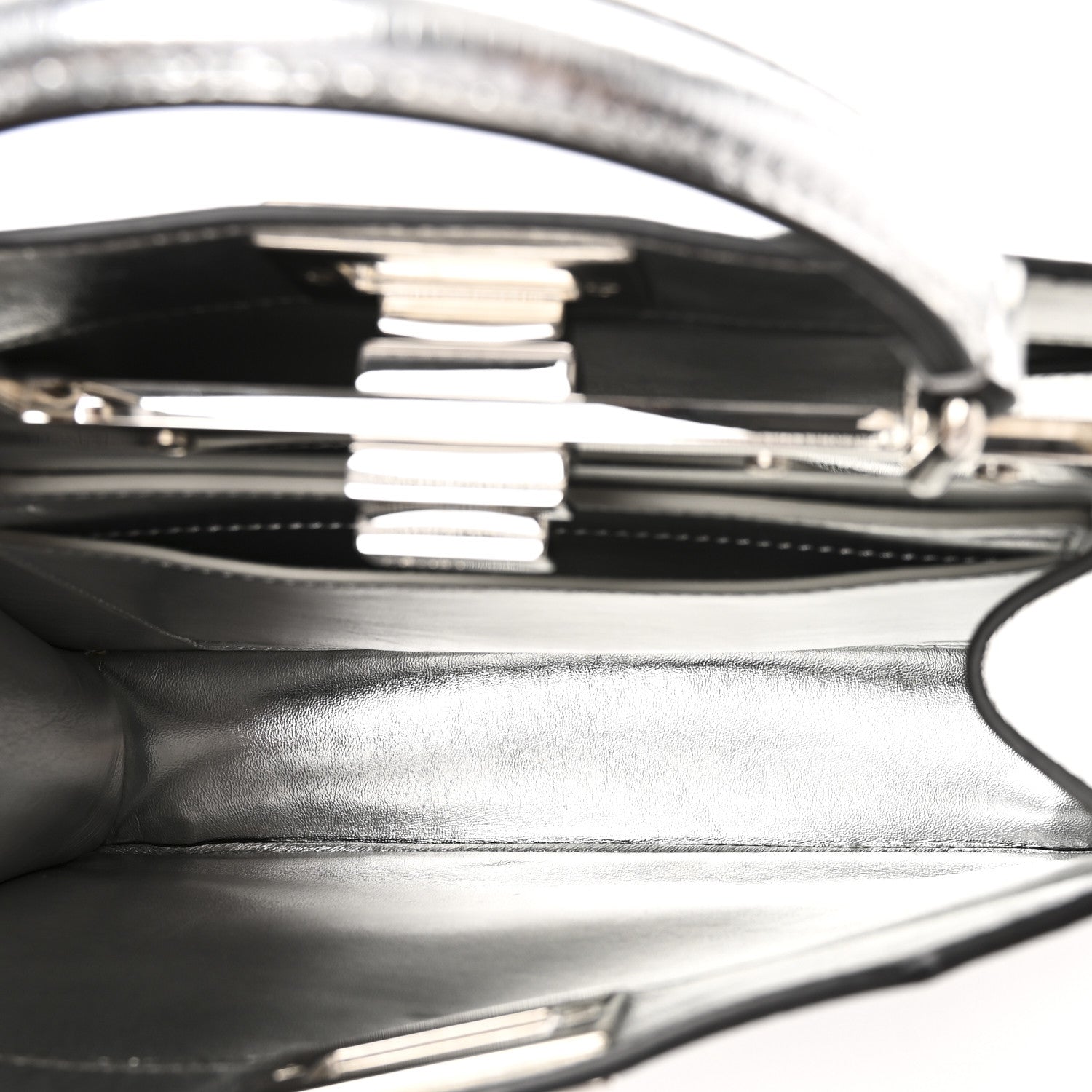 Fendi Rock Millenium Laminata Small Peekaboo I SEE U Satchel Argento 5 of 11