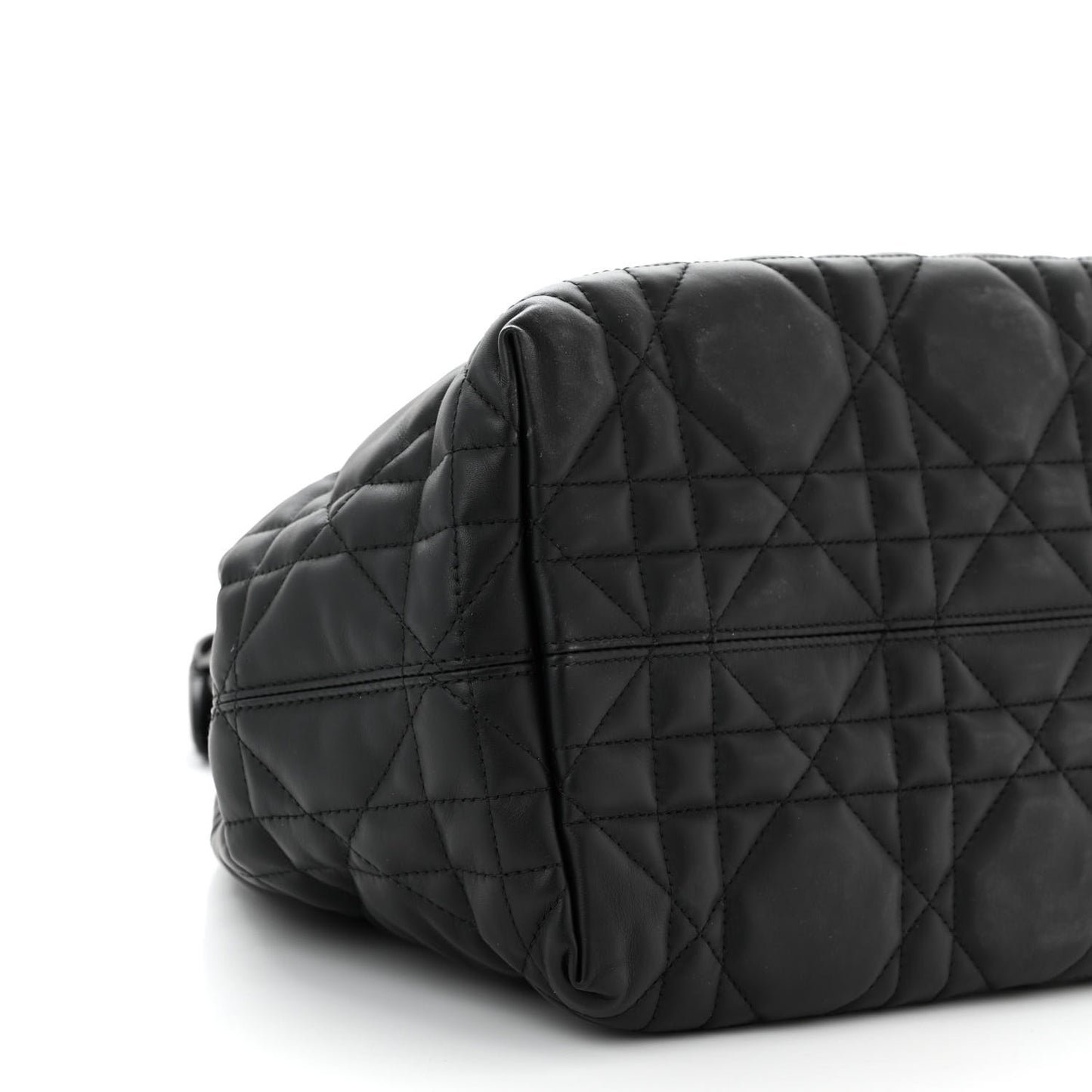 Calfskin Macrocannage Medium Toujours Black