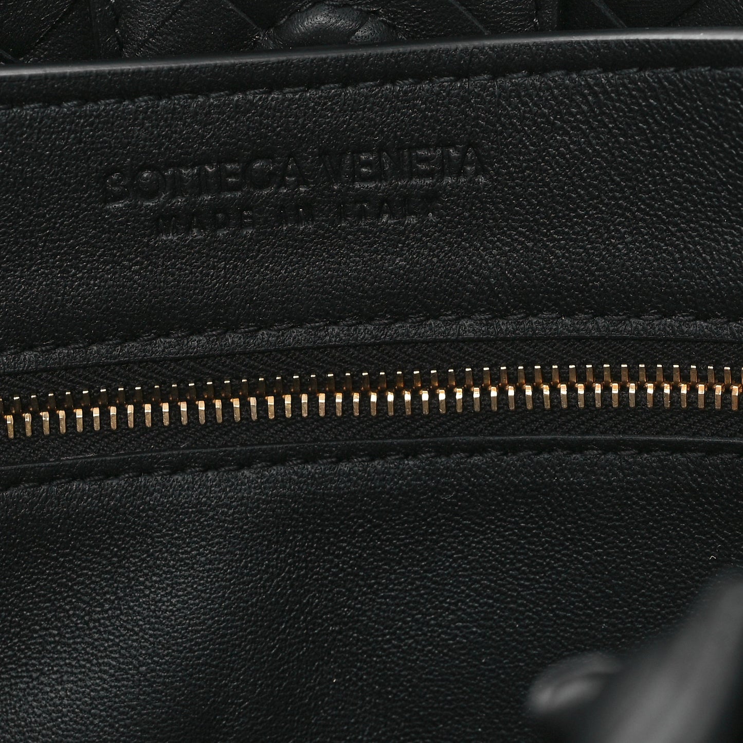 Nappa Intrecciato Medium Andiamo Shoulder Bag Black