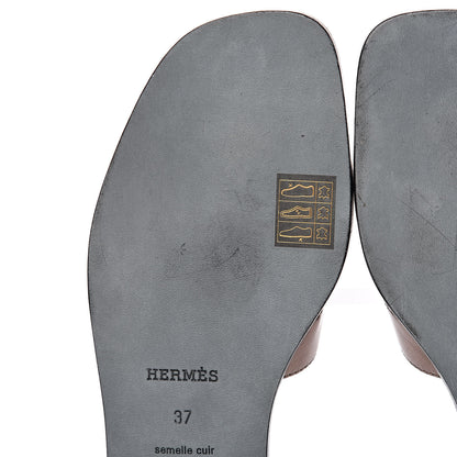 Hermes Metallic Nappa Oran Sandals 37 Or Vieilli 11 of 12