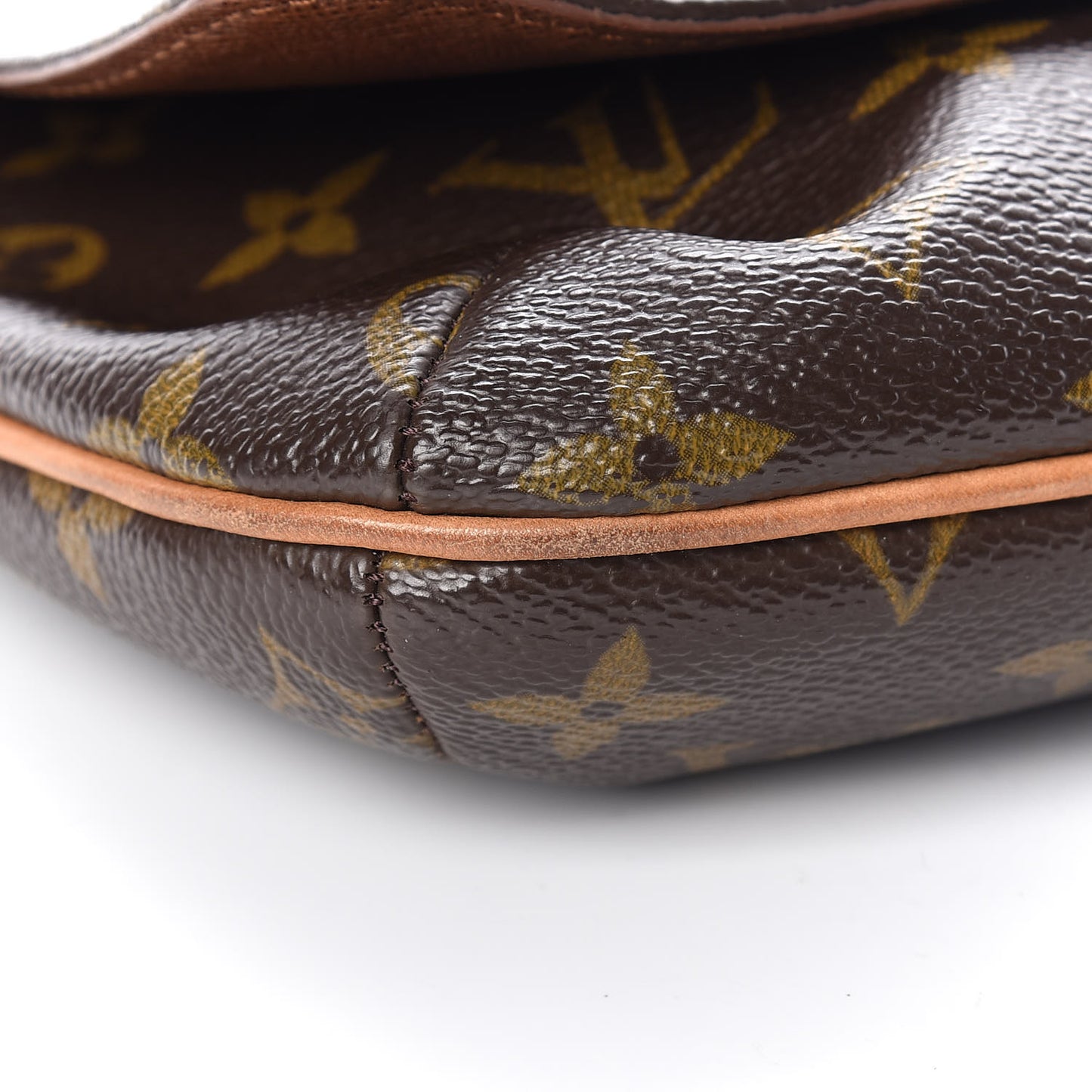 Monogram Musette Tango