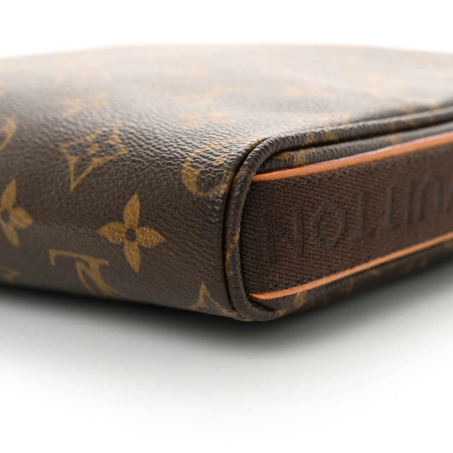 Monogram Trotteur Beaubourg