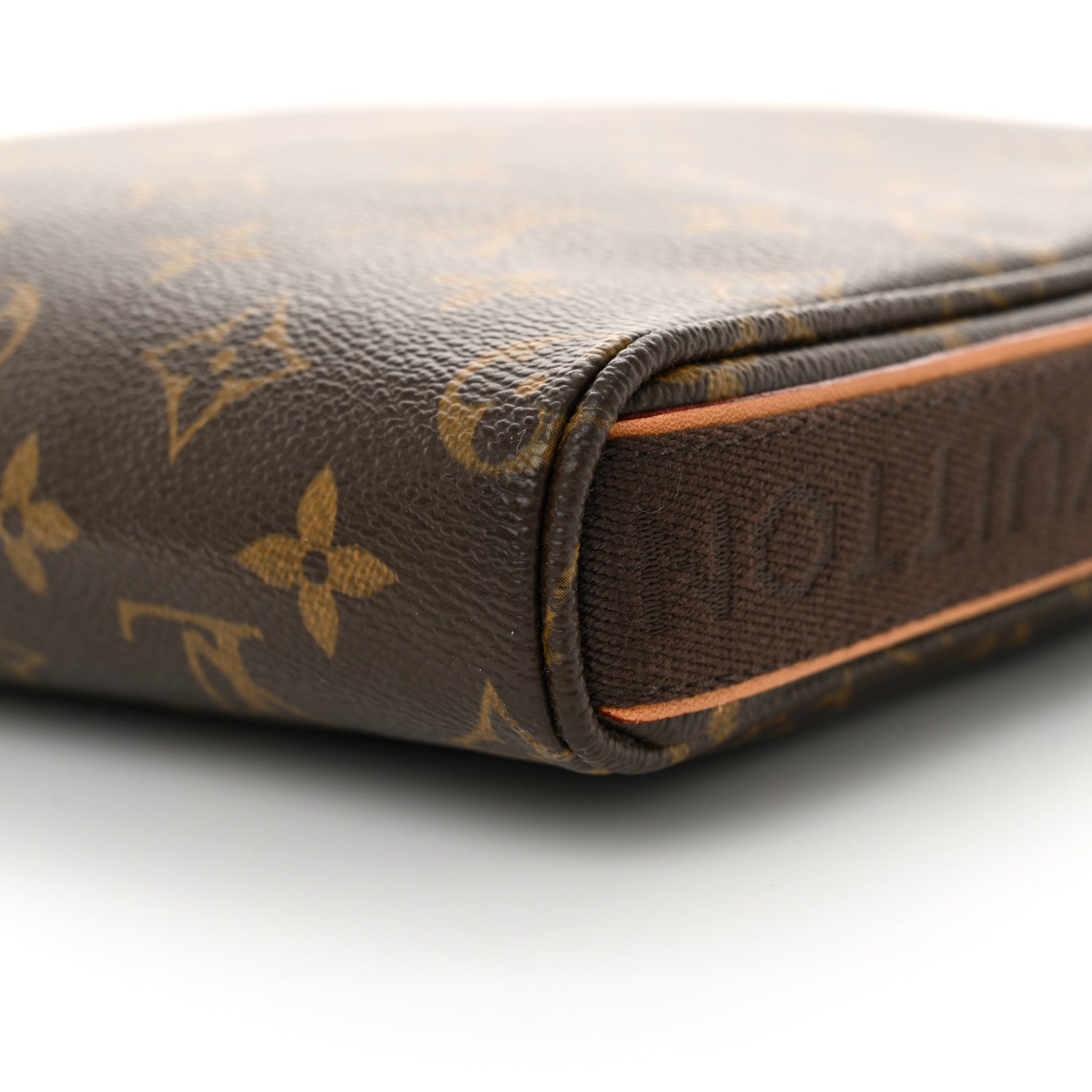 Louis Vuitton Monogram Trotteur Beaubourg 10 of 12