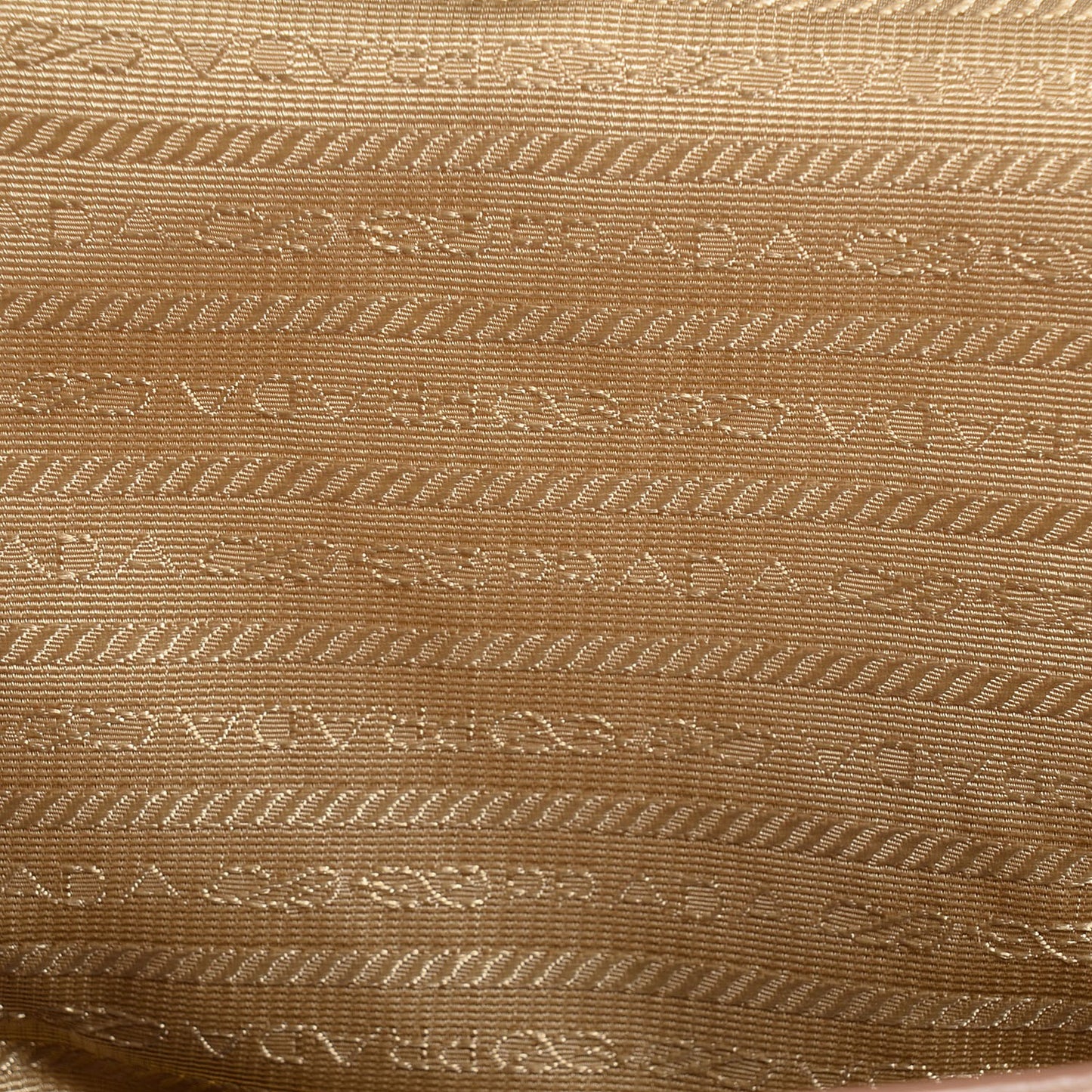 Saffiano Lux Large Tote Cammeo