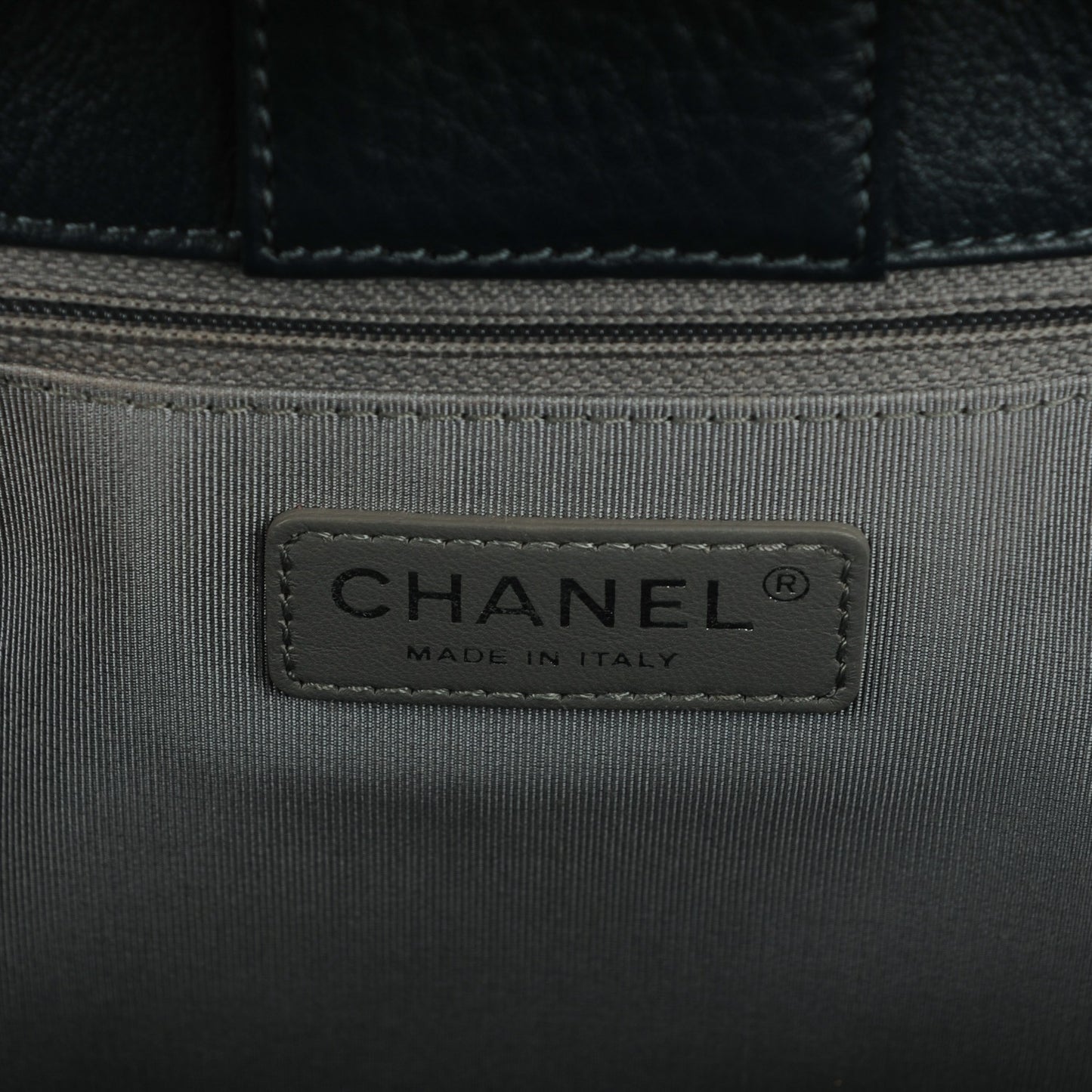 Deerskin Cerf Executive Shopper Tote Dark Blue