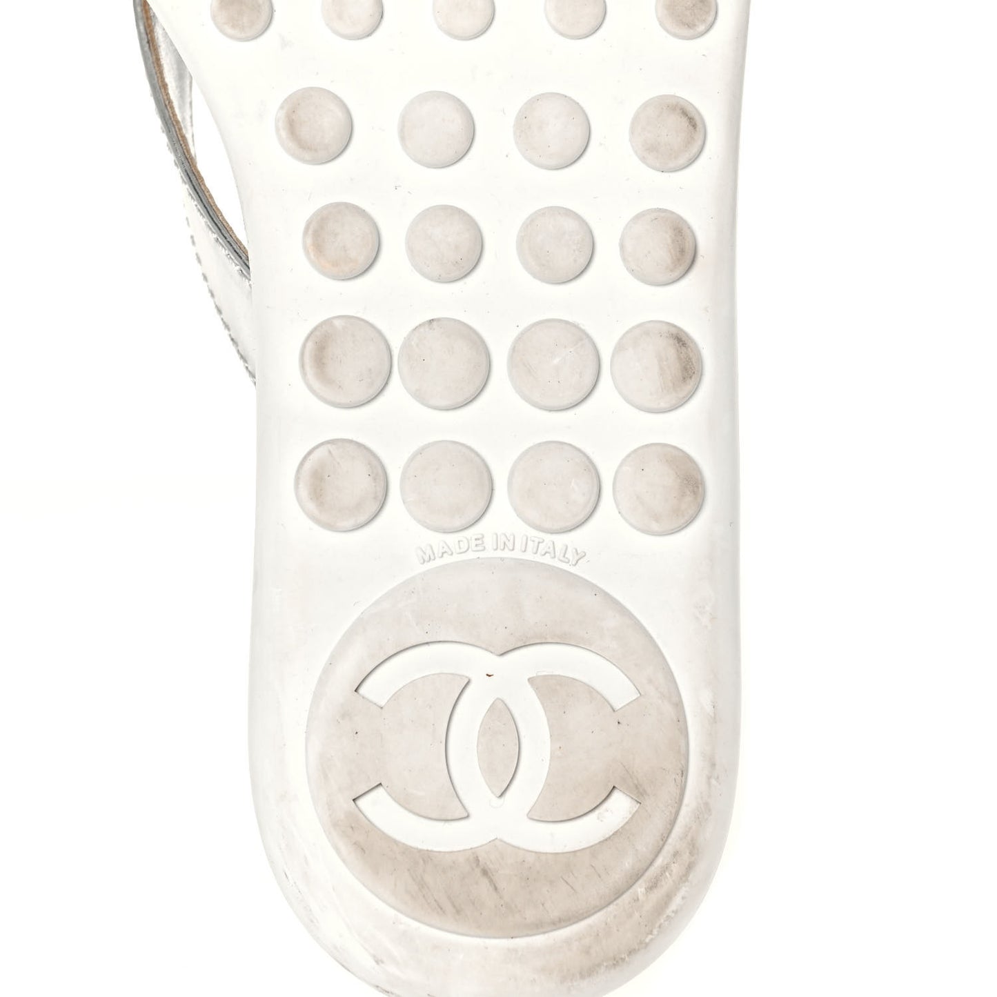 Iridescent Patent Calfskin Camellia Thong Sandals 37 Silver