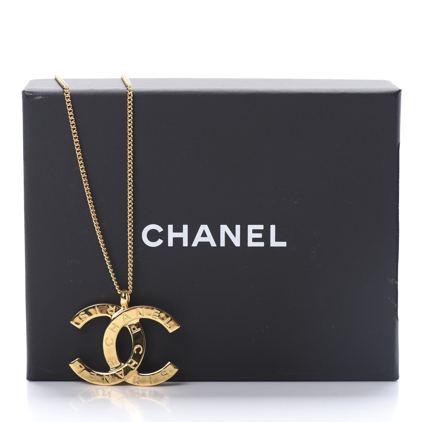 Metal CC Paris Button Necklace Gold