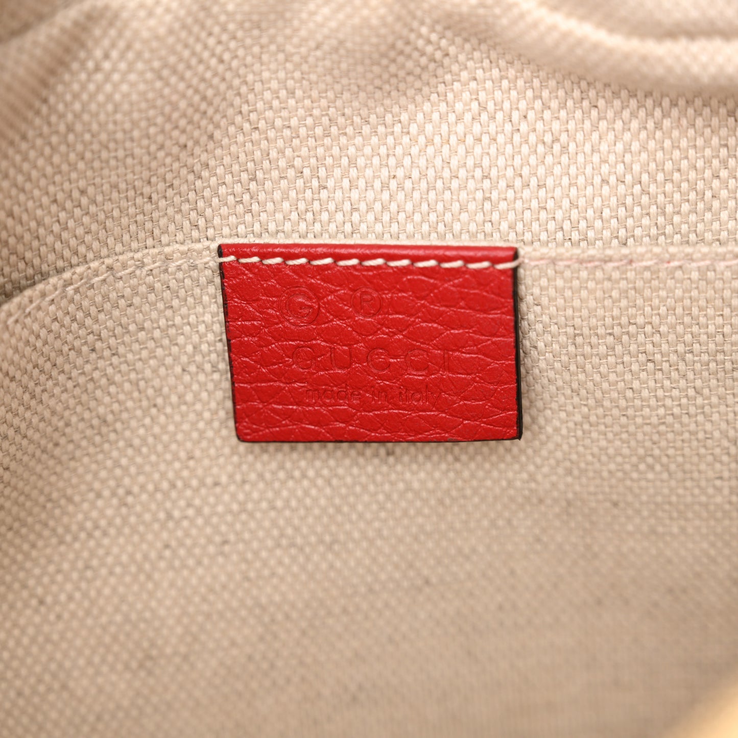 Pebbled Calfskin Small Soho Disco Bag Vibrant Red