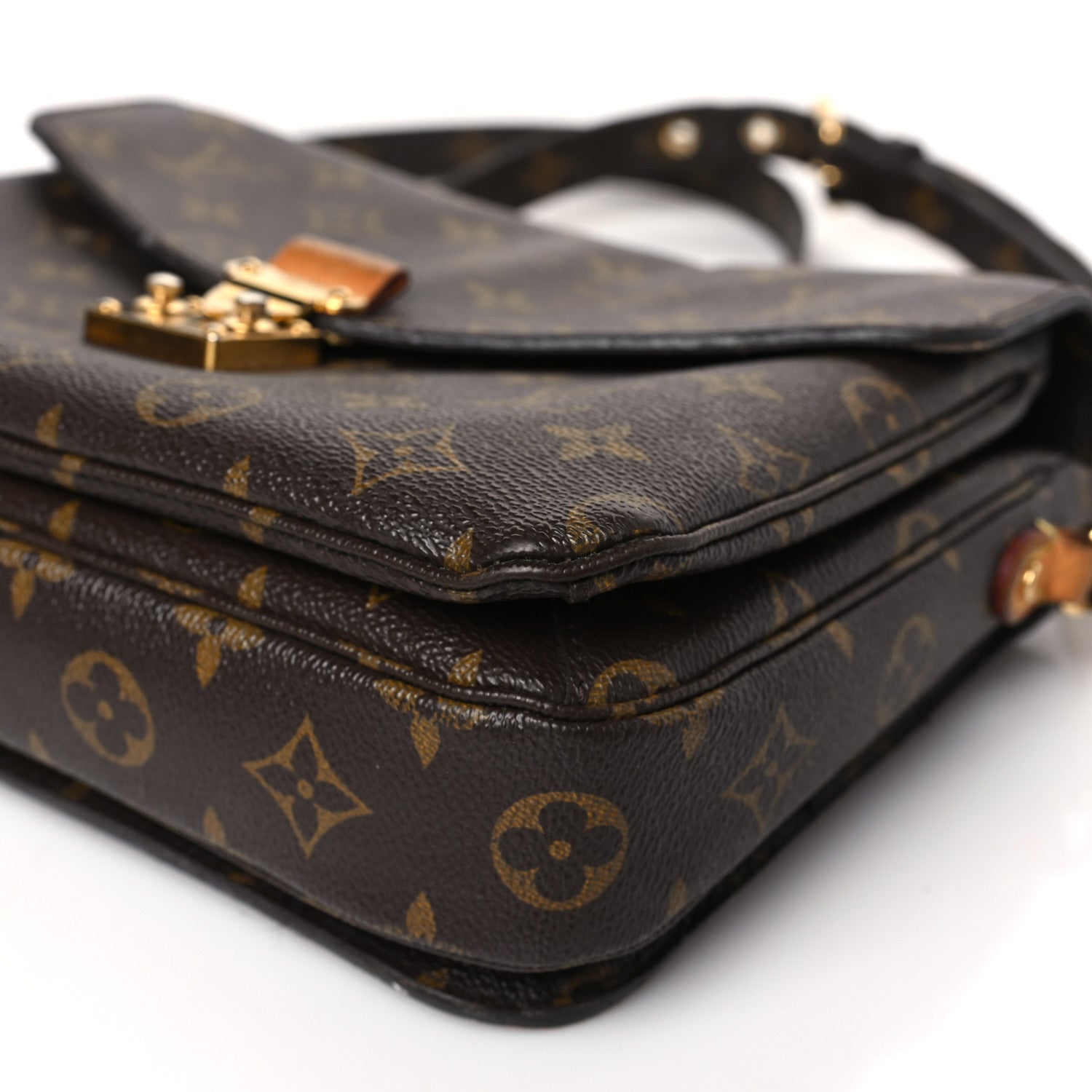 Louis Vuitton Monogram Pochette Metis 8 of 10