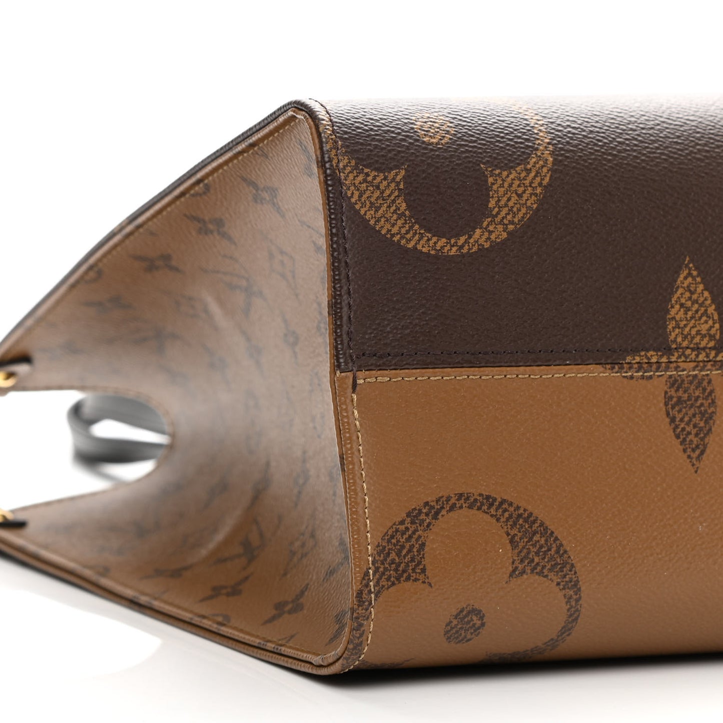 Reverse Monogram Giant Onthego MM