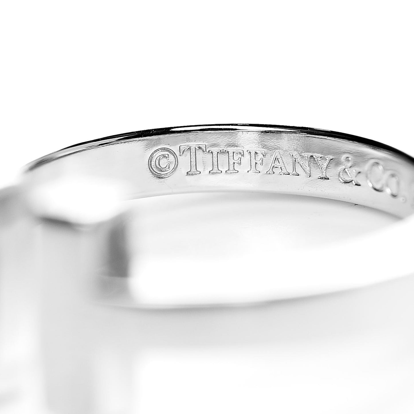 18K White Gold T Square Ring 46 3.75