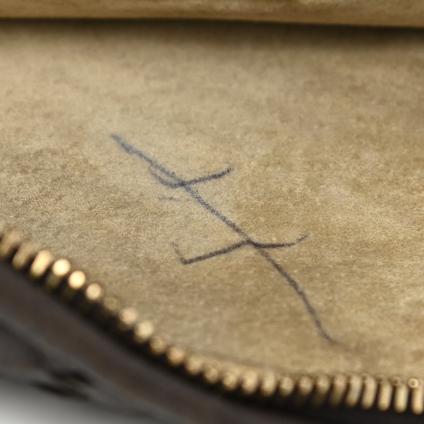 Nappa Intrecciato Medium Veneta Hobo Ebano