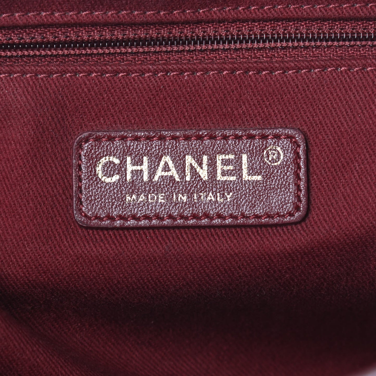 Crumpled Grained Calfskin Quilted Maxi Shiva Flap Bordeaux