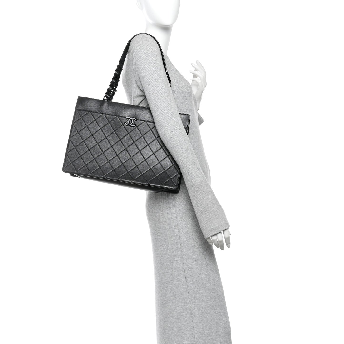Caviar Quilted My Everything Large Shopping Tote Black
