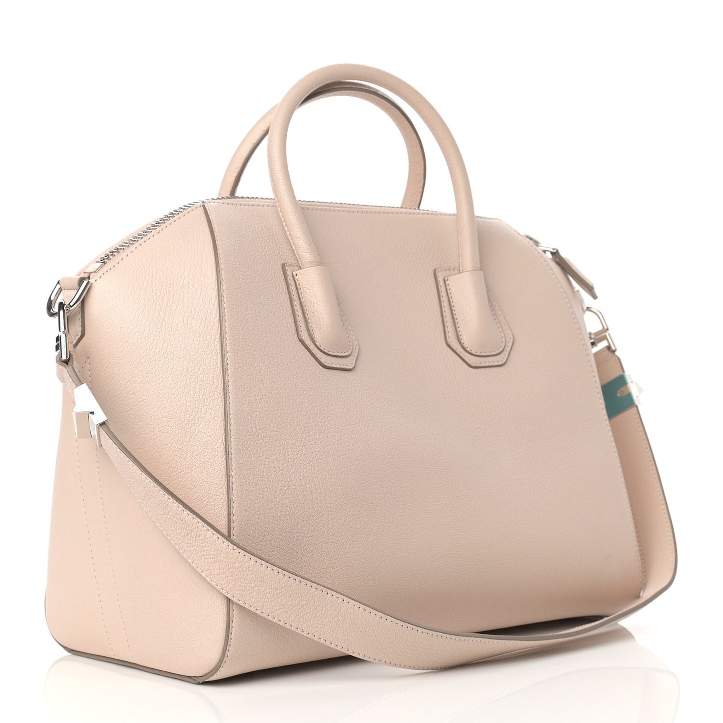 Sugar Goatskin Medium Antigona Nude Pink