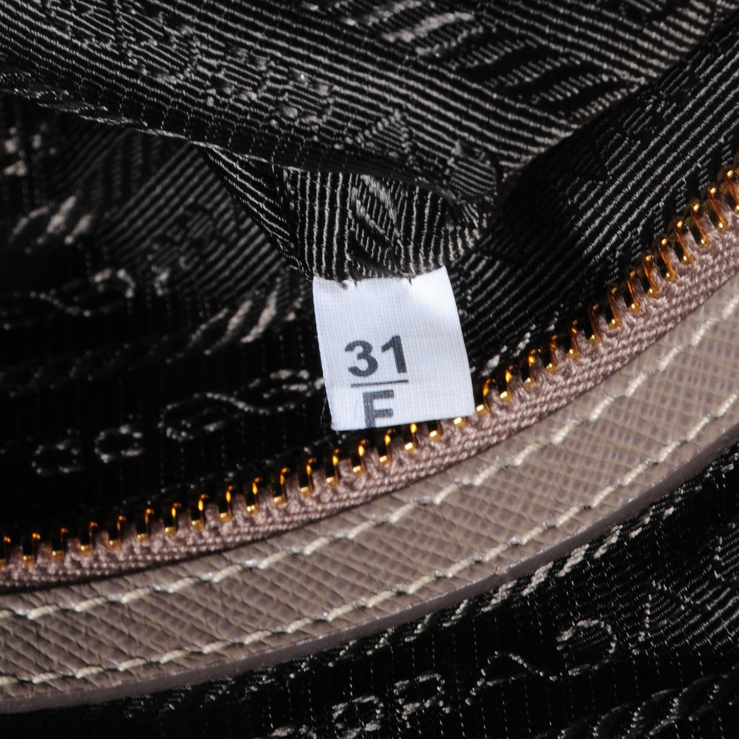 Saffiano Lux Bowler Argilla
