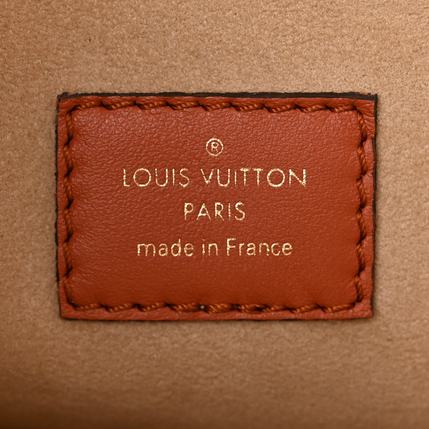 Louis Vuitton Calfskin Monogram Tufting On My Side Galet 6 of 10