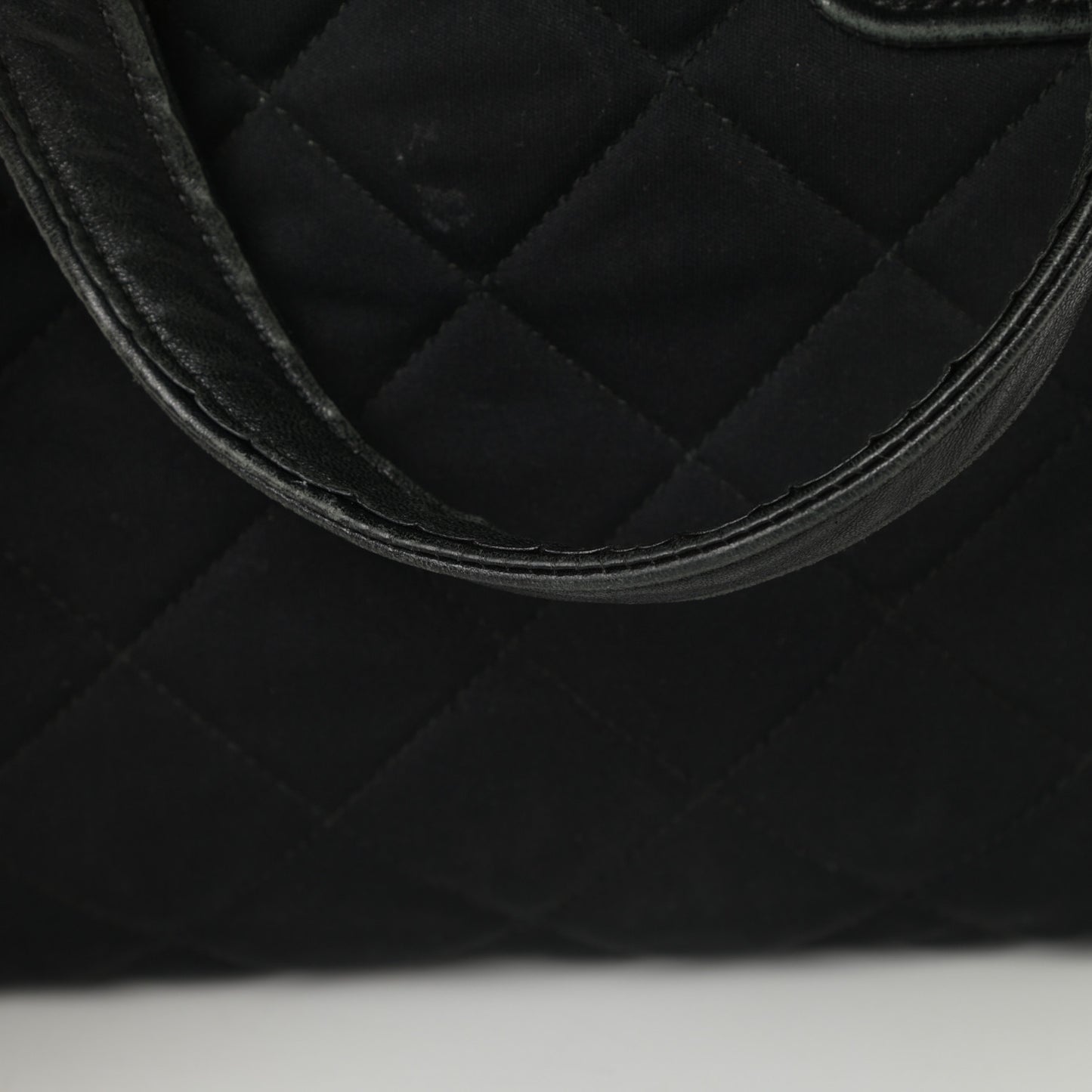 Nylon Tessuto Impuntu Quilted Bowler Black