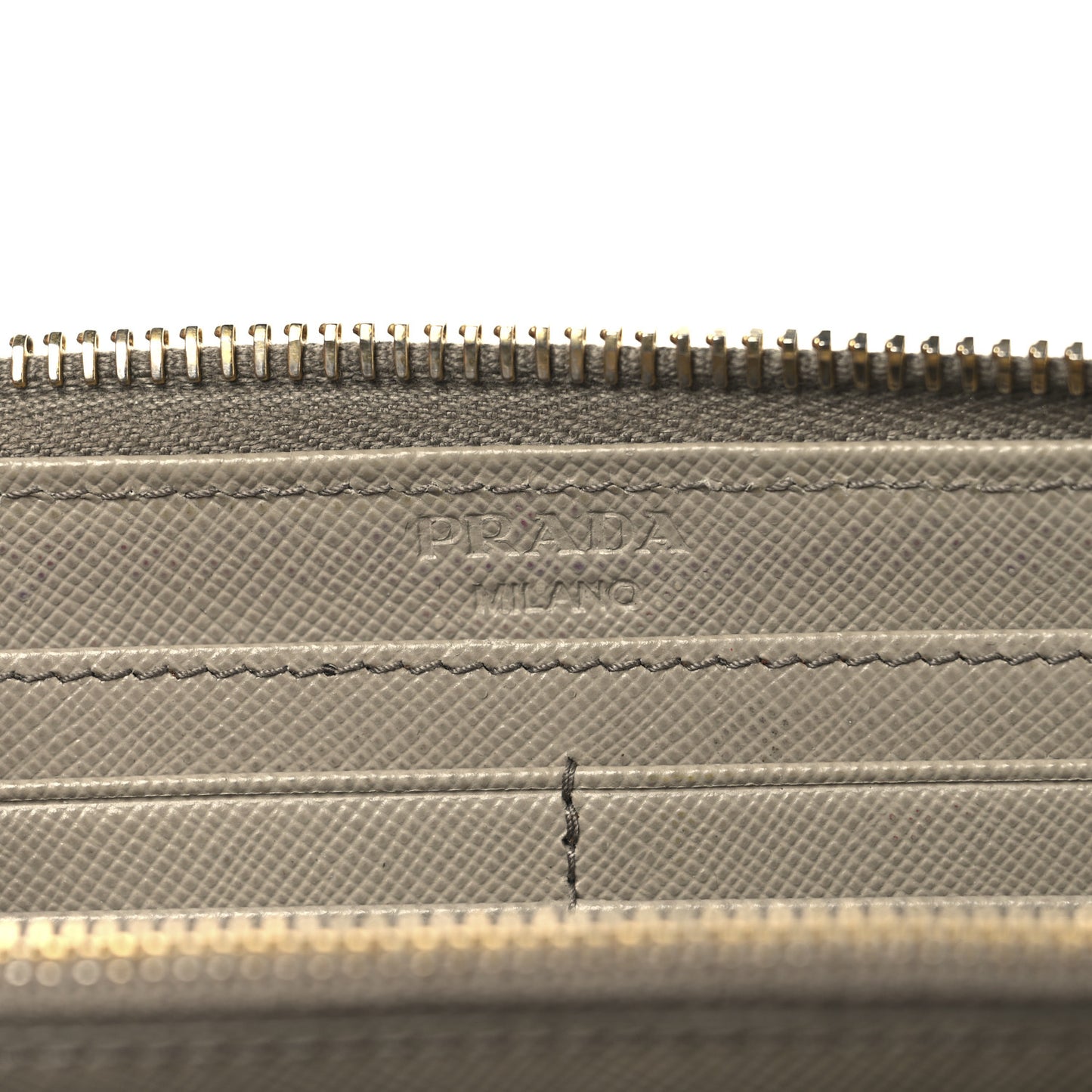 Saffiano Triangle Half Zip Wallet Pomice