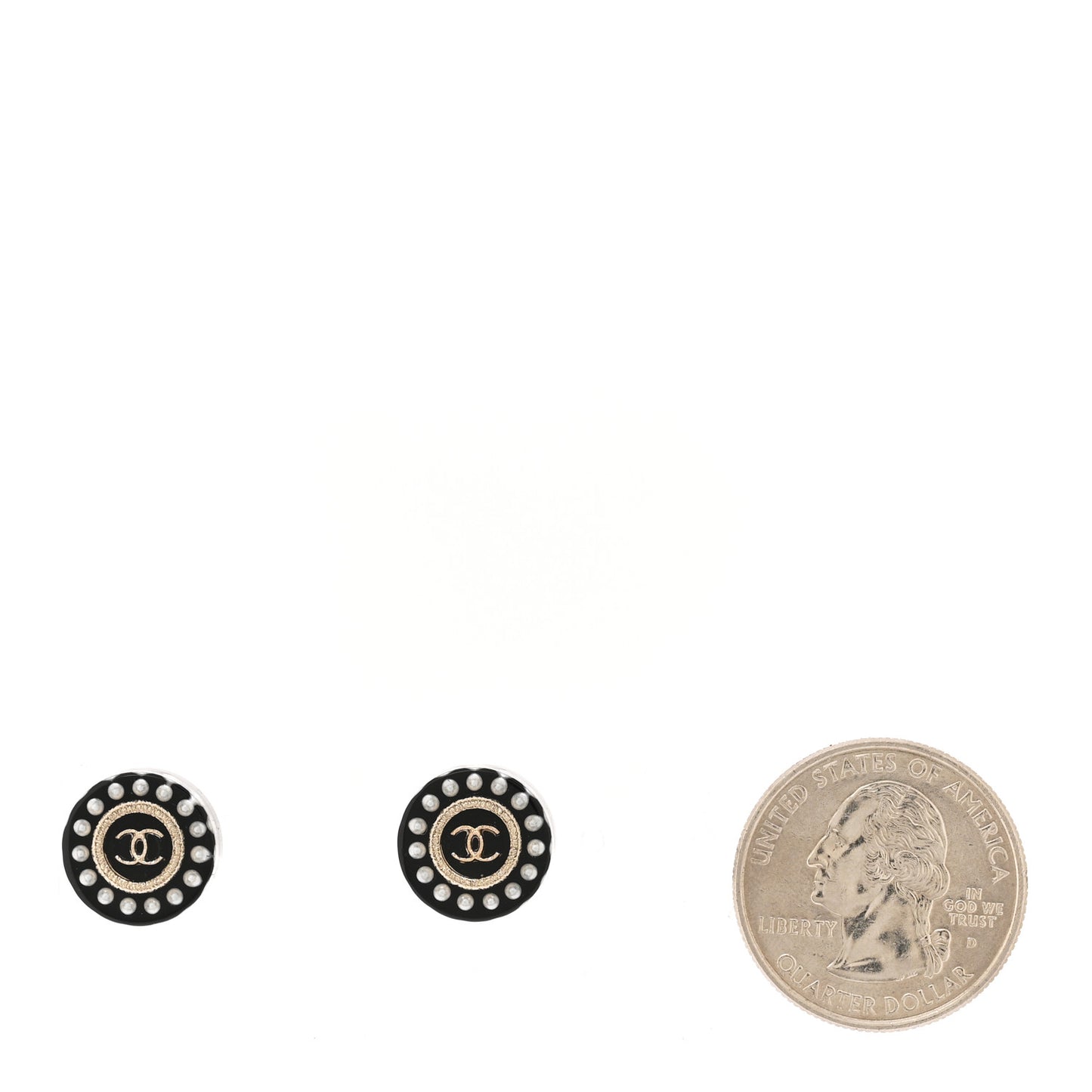 Resin Pearl CC Round Earrings Black Gold