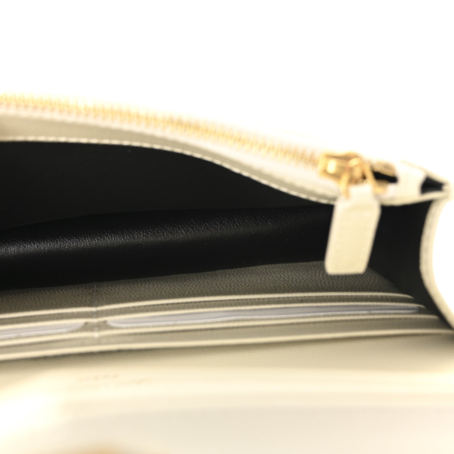 Grain De Poudre Matelasse Chevron Monogram Envelope Chain Wallet Crema Soft