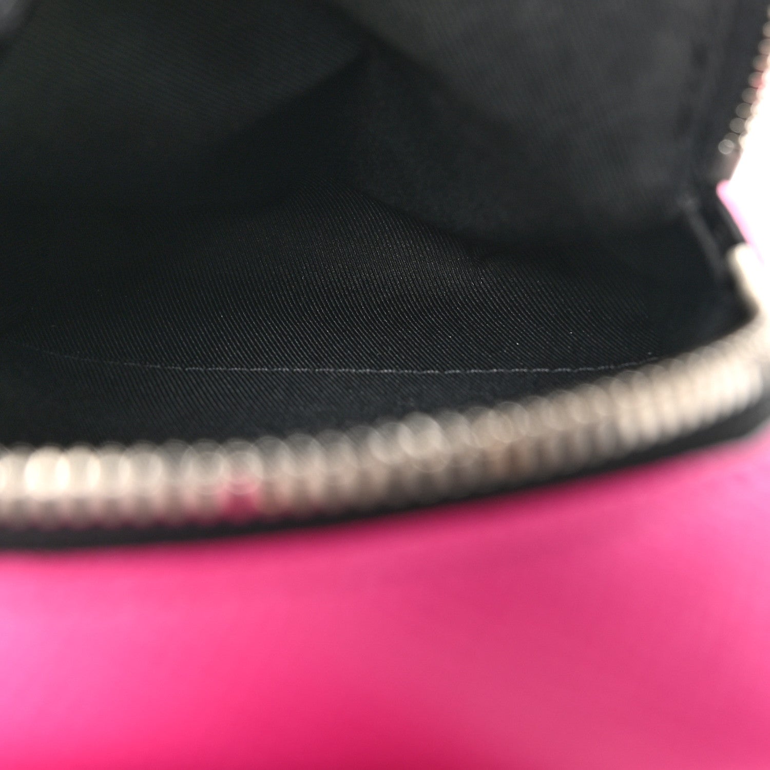 Louis Vuitton Taigarama Outdoor Slingbag Fuchsia 5 of 10