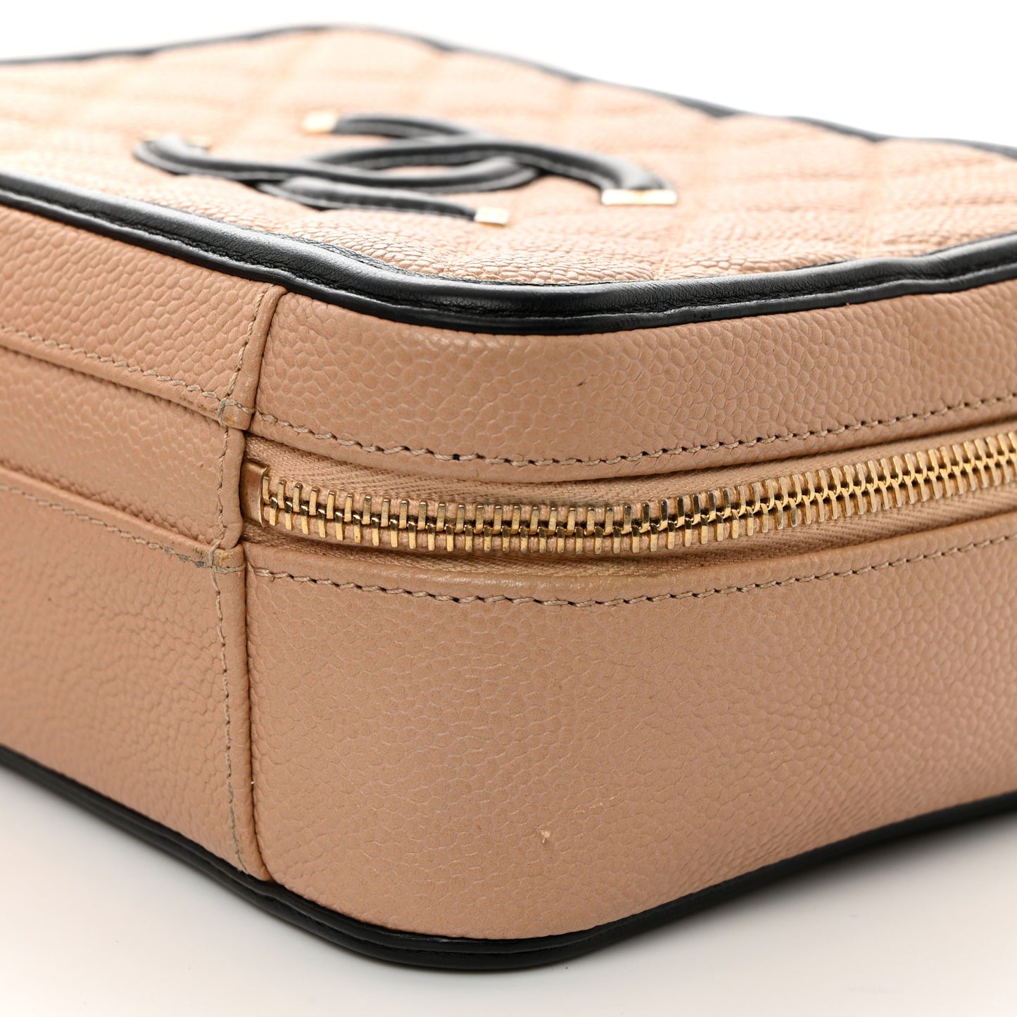 Caviar Quilted Medium CC Filigree Vanity Case Beige Black