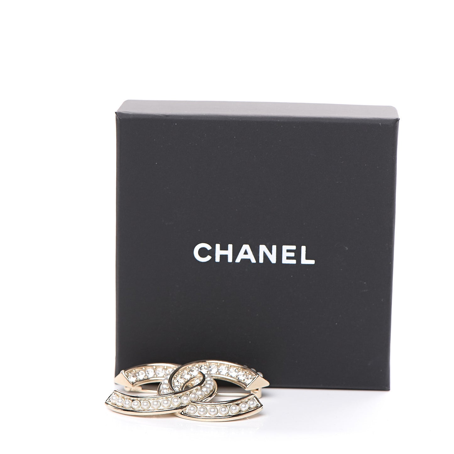Crystal Pearl Chain Mania CC Earrings Gold