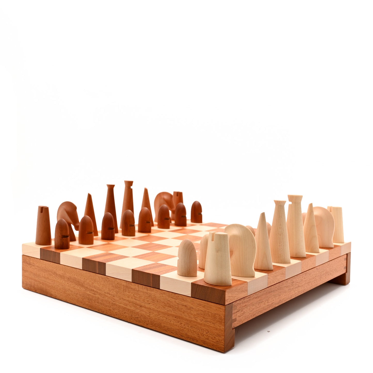 Sycamore Mahogany Lambskin Chess Game