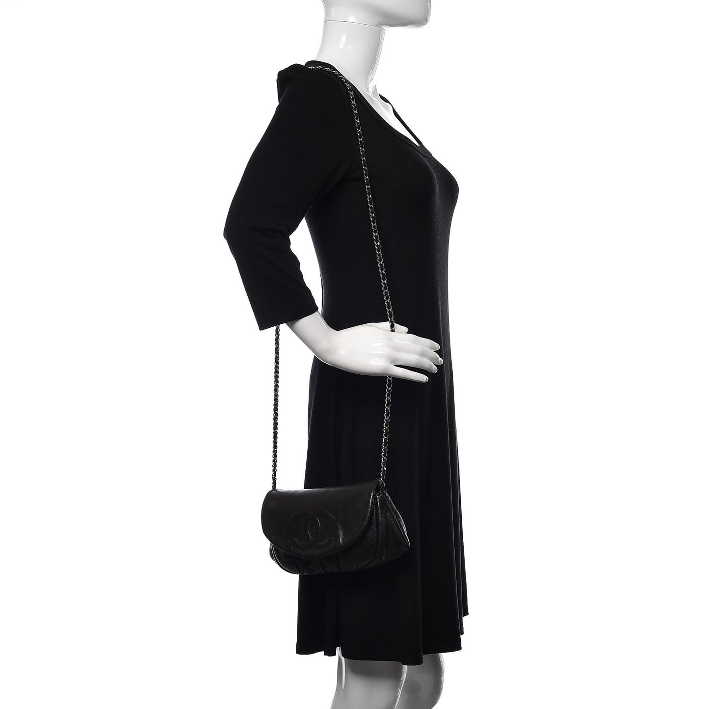 Lambskin Half Moon Wallet On Chain WOC Black