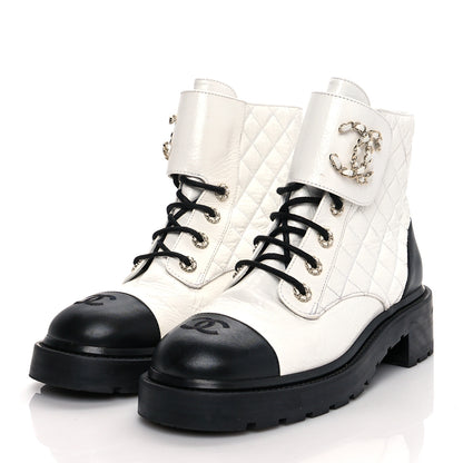 Chanel Shiny Goatskin Calfskin Quilted Lace Up Combat Boots 40.5 White Black 3 of 12