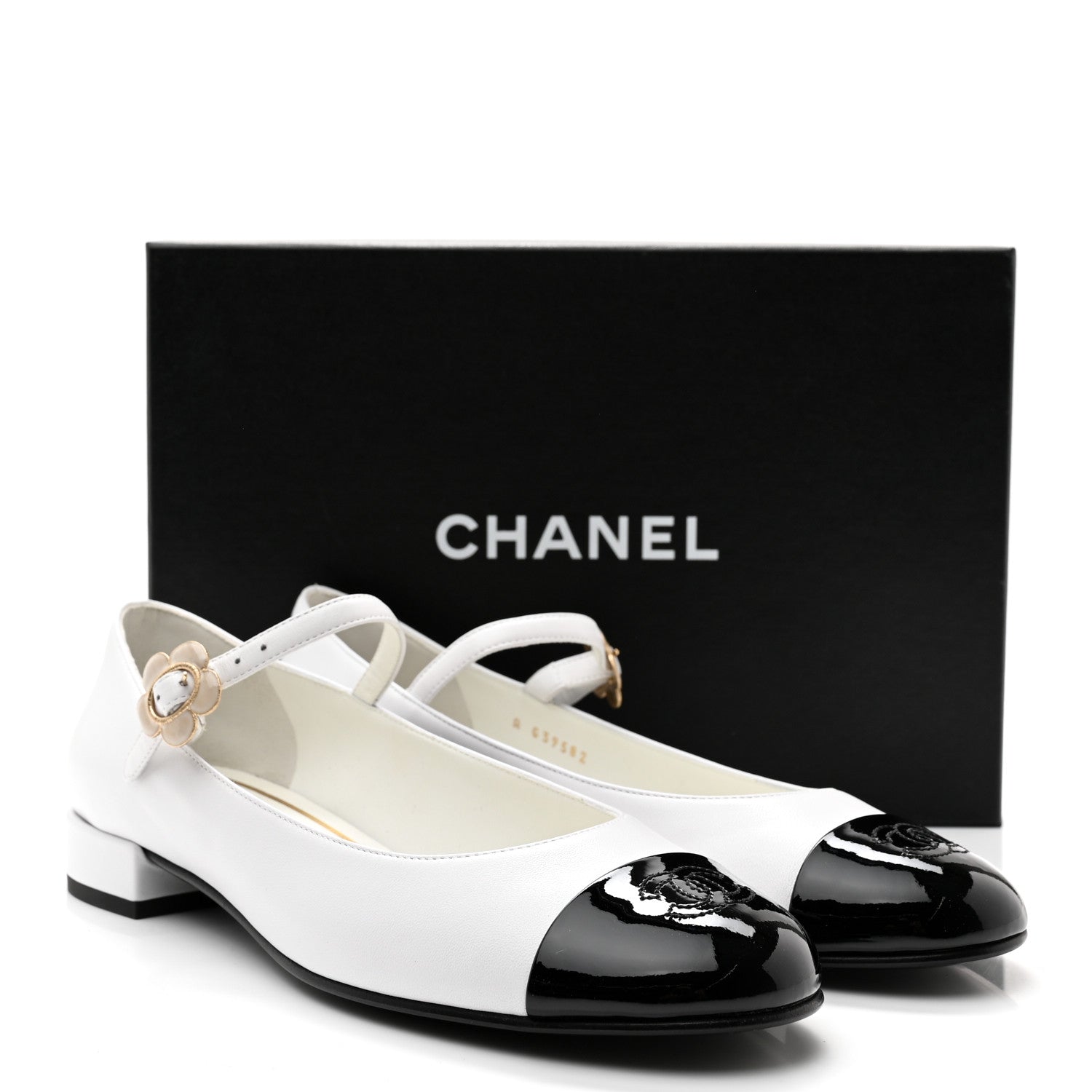Chanel Patent Lambskin Mary Jane Flats 41 White Black