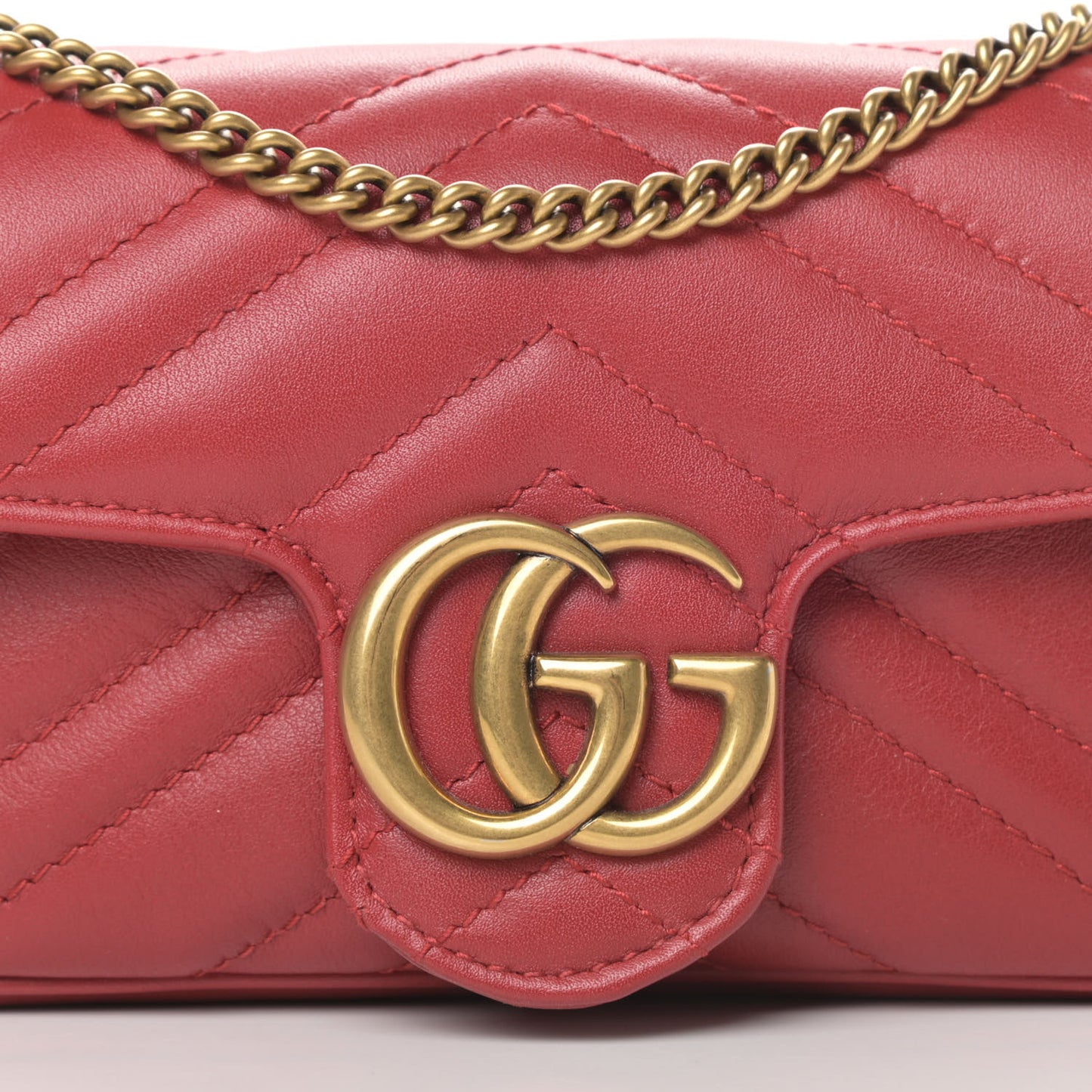 Calfskin Matelasse Super Mini GG Marmont Shoulder Bag Hibiscus Red