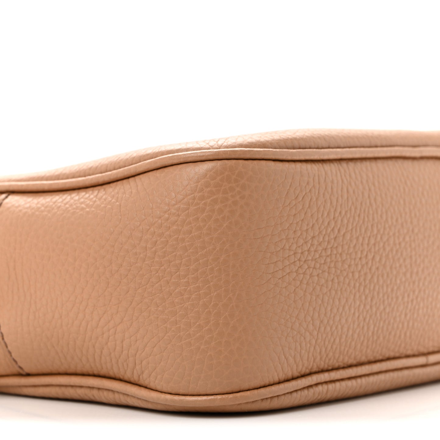 Pebbled Calfskin Small Soho Disco Bag Camelia