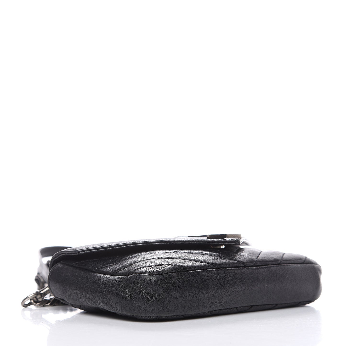 Sheepskin Matelasse Chevron Monogram College Chain Wallet Black