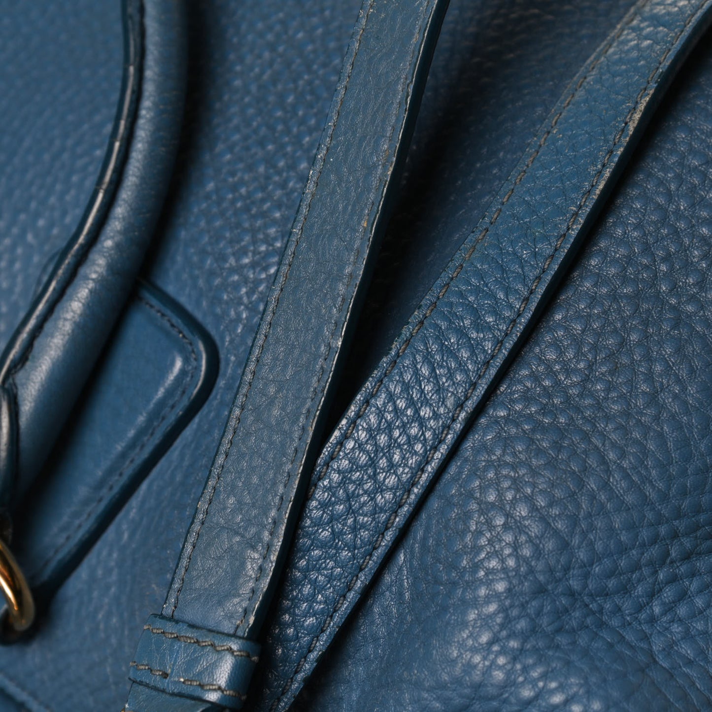 Vitello Daino Side Zip Tote Cobalto