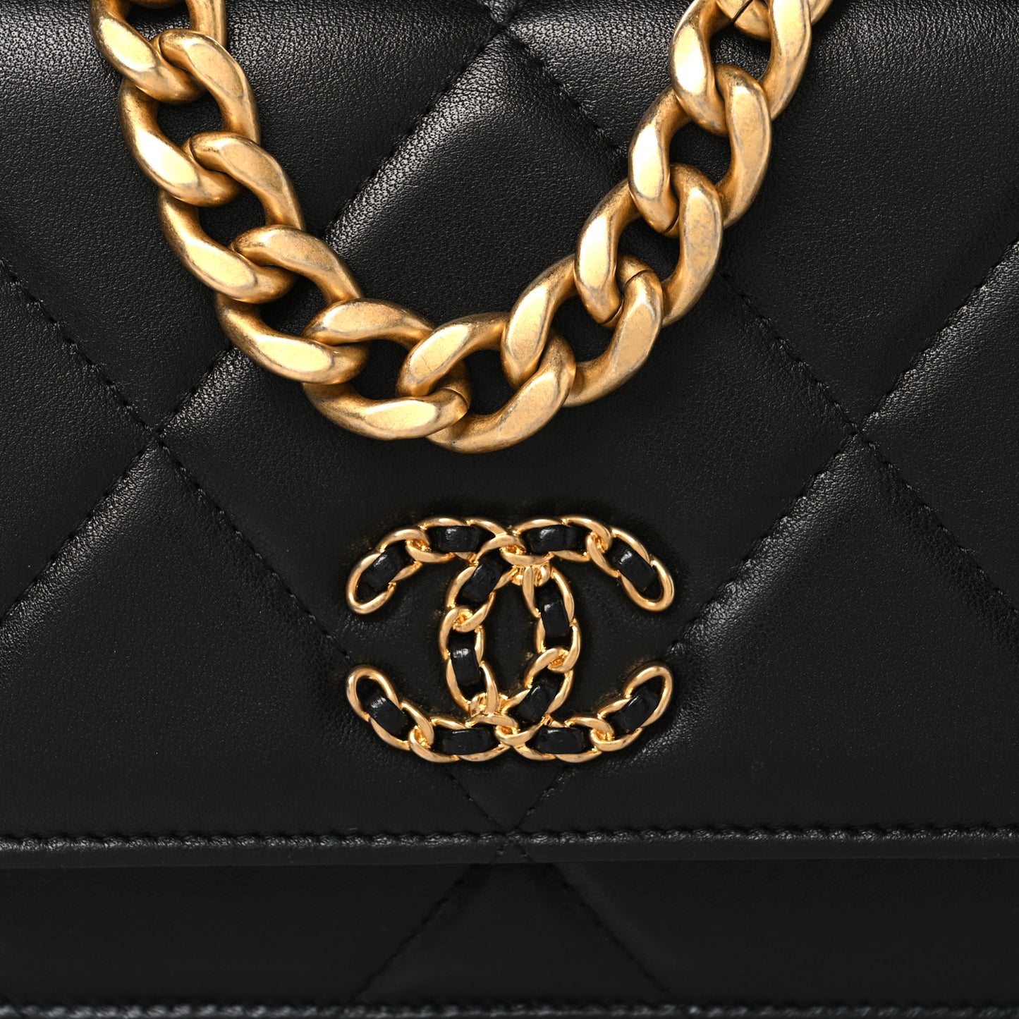 Lambskin Quilted Chanel 19 Wallet On Chain WOC Black
