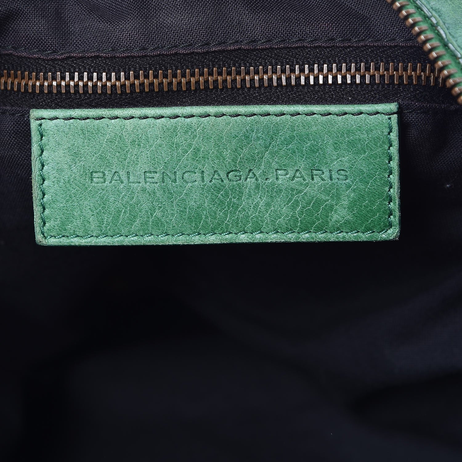 Balenciaga Agneau Classic Hardware Day Hobo Pommier 5 of 17